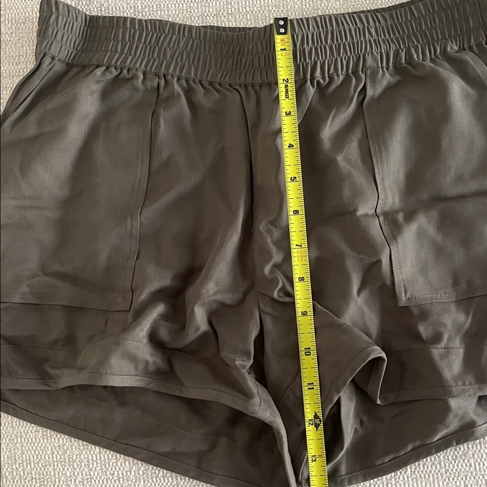 Joie Olive Shorts - Picture 6 of 6